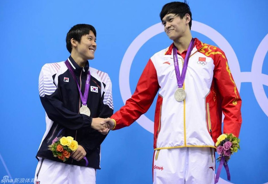 孙杨获自由泳银牌 称“并列第二挺好”